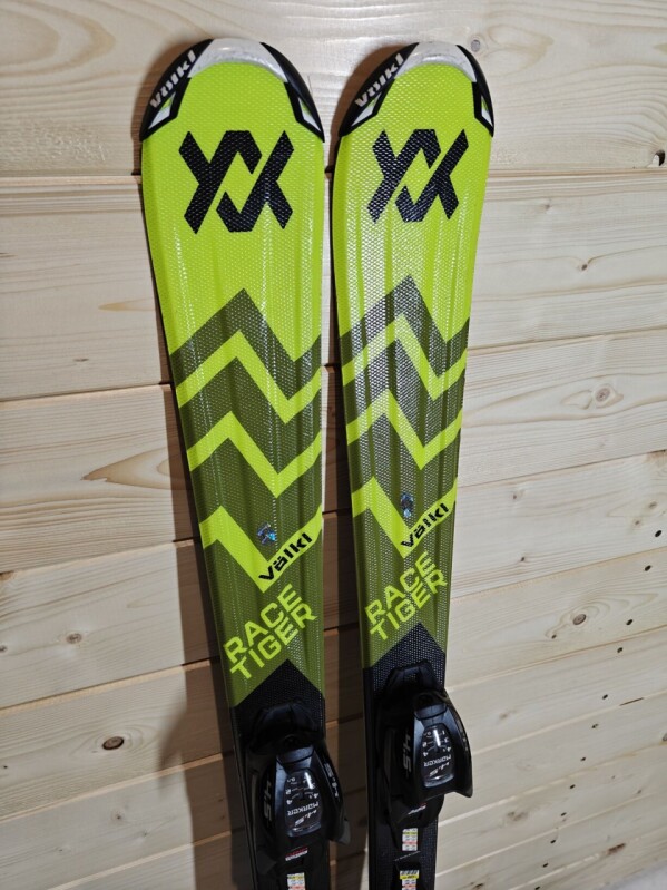 LYŽE VOLKL RACETIGER JR YELLOW 110CM